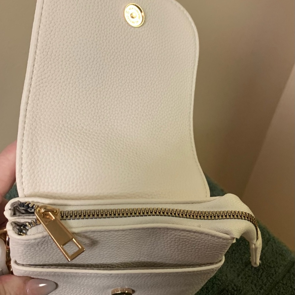 Cream Crossbody Travel Bag Multi Pocket Vegan Leather Organizer Purse NWOT - Picture 10 of 14